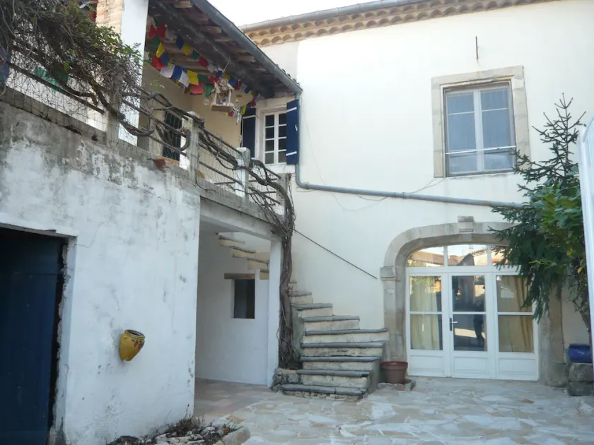 Charming 210 m2 village house on 2 levels with courtyard and terrace - Image 1