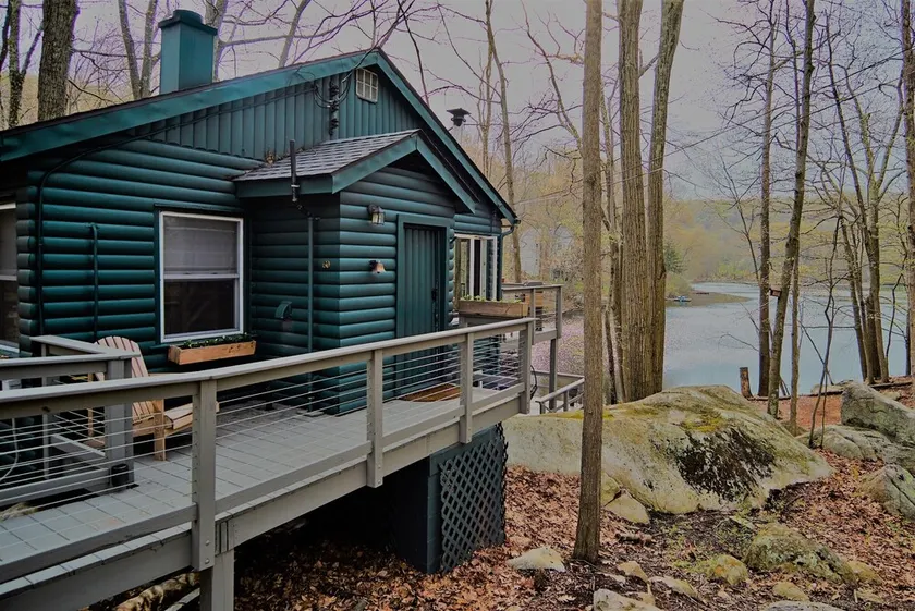 Log Cabin On A Lake Med Privat Dock! En timme från NYC! - Image 1