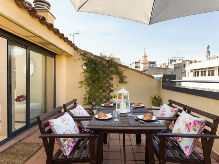 20km from Barcelona 100 meters train and the beach.matarolux15 - Image 1