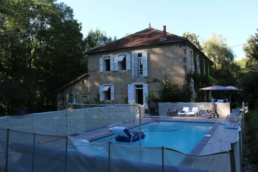 Gers, large house with private pool, park, near village, ideal for family - Image 1