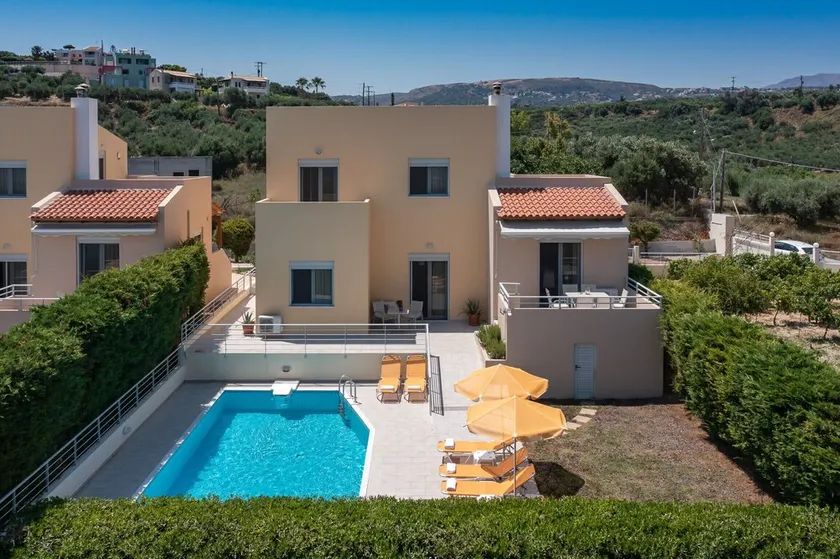Yannis1 Private pool, Sea View, Next to amenities - Image 1