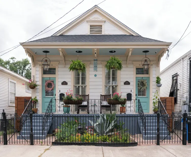 Family Friendly Historic Shotgun in Walkable Lower Garden District - Image 1