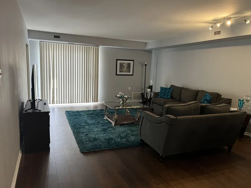 A Great Location near Philadelphia 12 miles center city Philly - Image 1