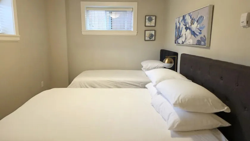 2 Beds suite near Metrotown and Skytrain - Image 1