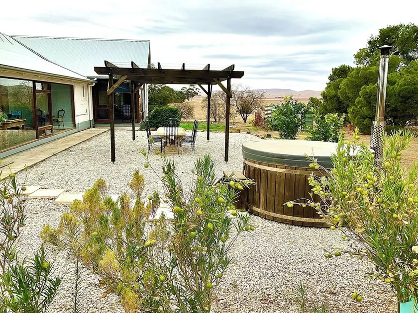Tiverina Park - Luxury Rural Escape. Your next getaway! - Image 1