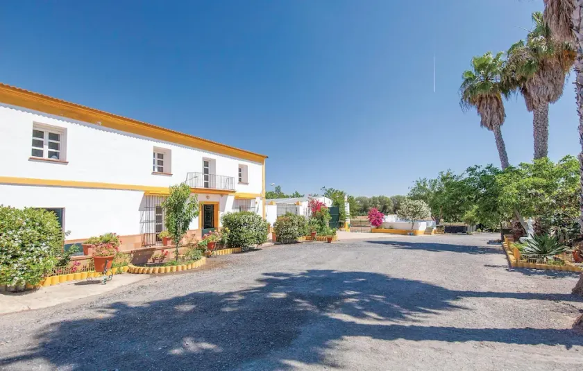 6 salas de alojamento em Huelva - Image 1