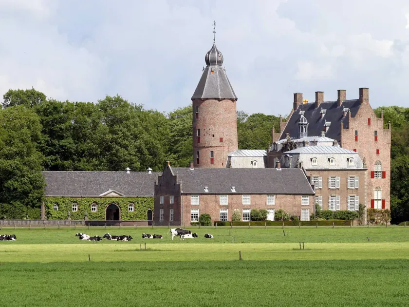 Cozy Holiday Home with Garden near Zwolle - Image 1