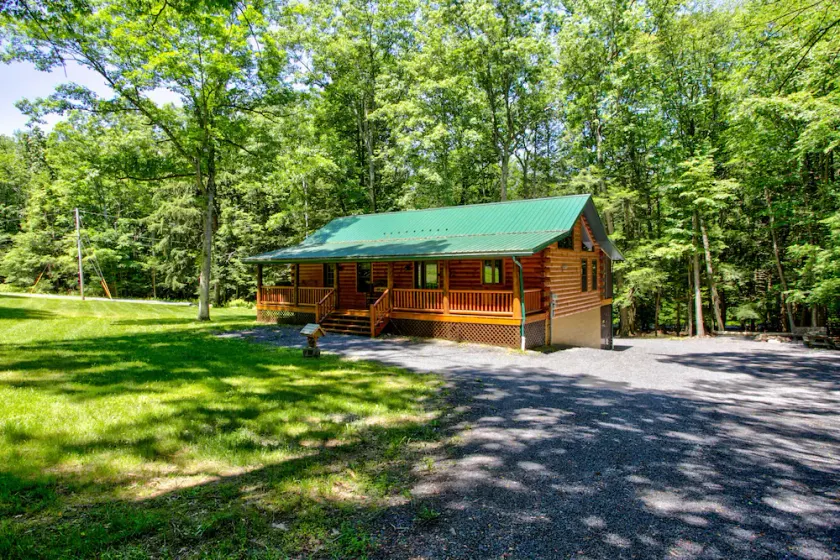 Bear Paw Lodge = Center Of Nature@God's Creation#Campfire+Fun&Trails - Image 1