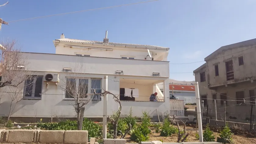 Three bedroom apartment with terrace and sea view Pag (A-12649-a) - Image 1