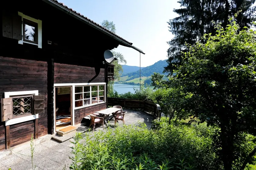 Casa de sonho no lago para todas as estações - Image 1