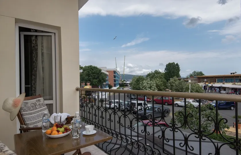 Hotel Lotus - Image 1