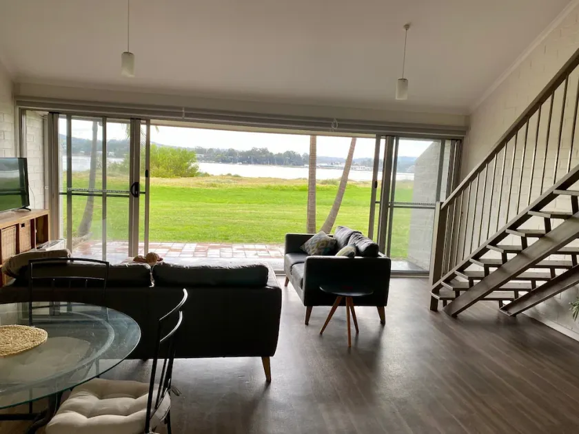The Riverside Townhouse - Image 1