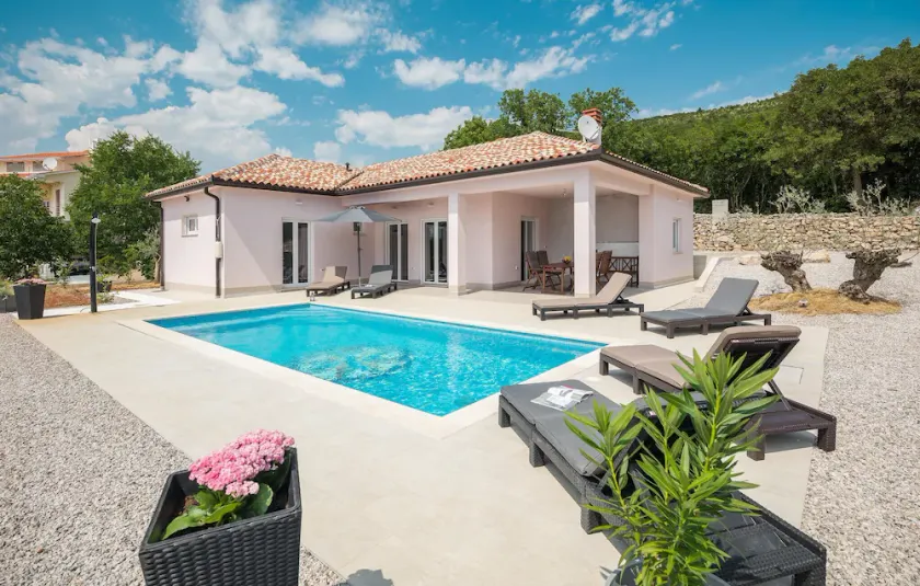 Beach Front Home In Koromacno - Image 1