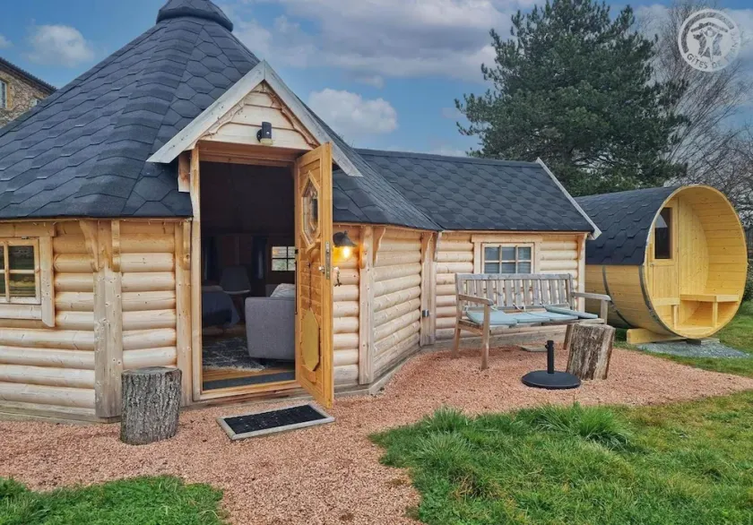 Lapland cabin with optional sauna - Image 1