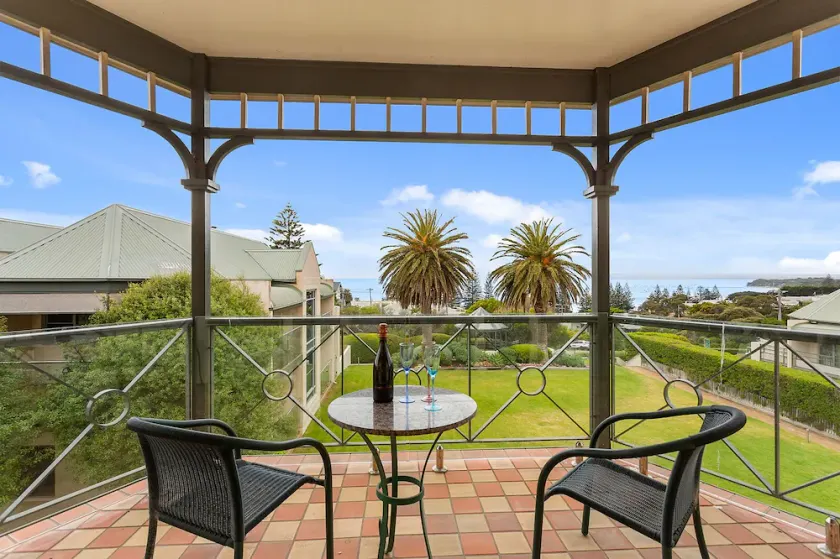 Vista Paradiso - Sorrento Village Townhouse  - Amazing Views - Image 1