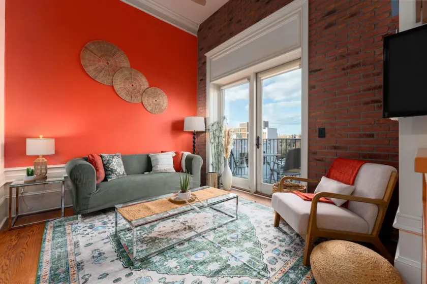 Downtown Condo*Balcony*River*Pet Friendly*Beach - Image 1