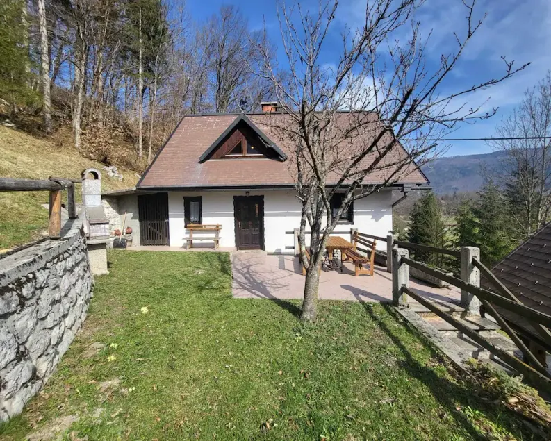 Quiet Family sized House in a small village - Image 1