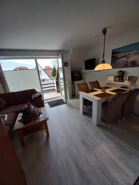 Quiet apartment. 150m to the sea and beach, up to 2 dogs, parking lot on the doorstep, WLAN - Image 1