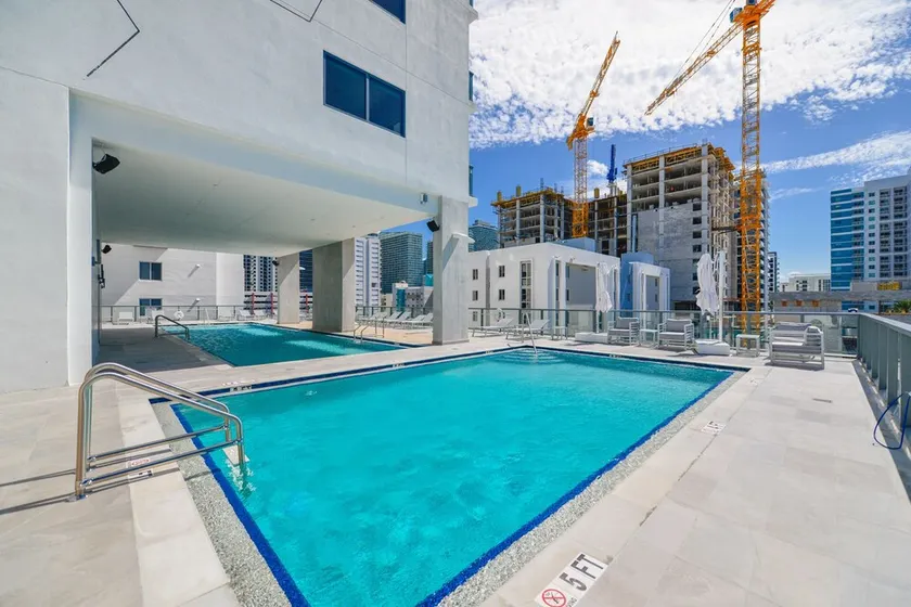 Condo with Amazing Views in the Heart of Brickell - Image 1