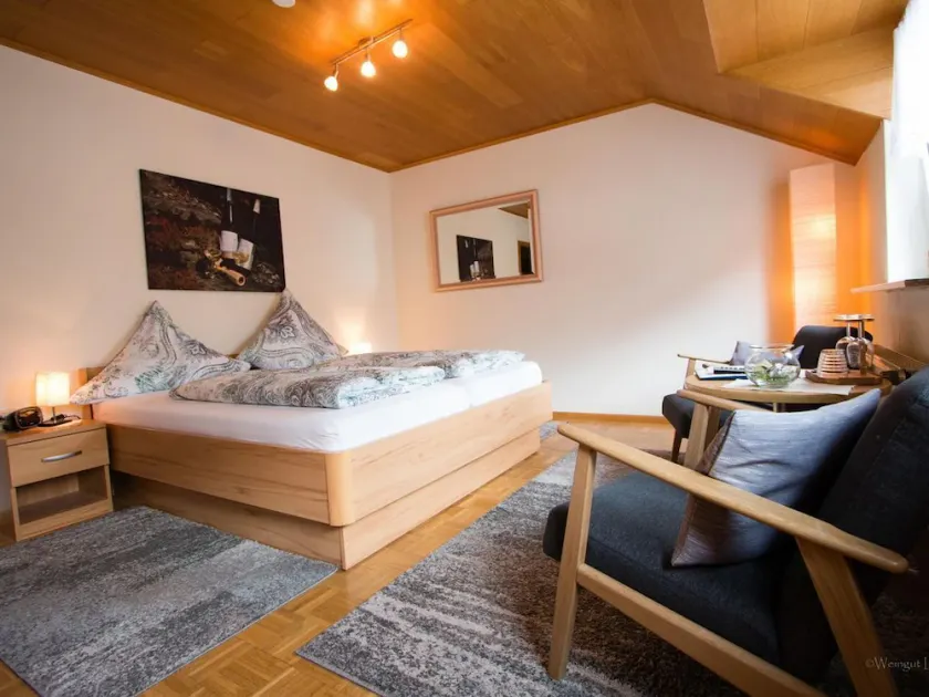 Doppelzimmer DU/WC - Wein- und Gästehaus Lentes - Image 1