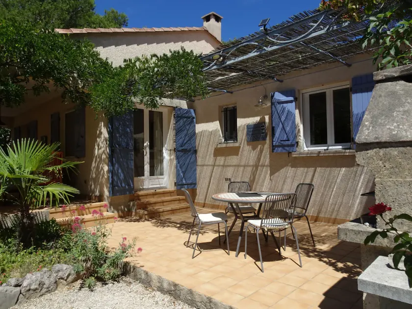 Maison à l'abri du Mistral (4) Mediterranean atmosphere for a relaxing holiday - Image 1