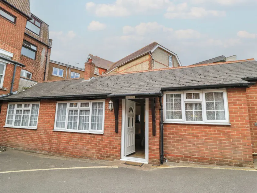 Claire Cottage - Image 1