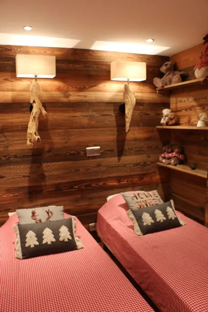 3 CAMERE DA LETTO, CENTRO, CHALET DI STILE, XBOX, COMFORT - Image 1