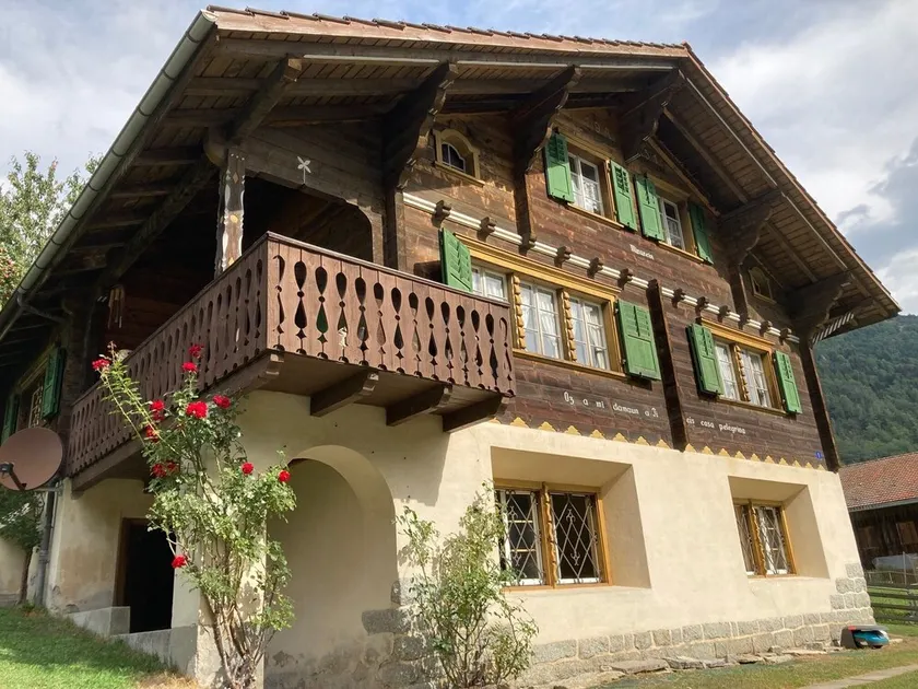 Chalet i Schweiz, 10 minuter från backarna - Image 1