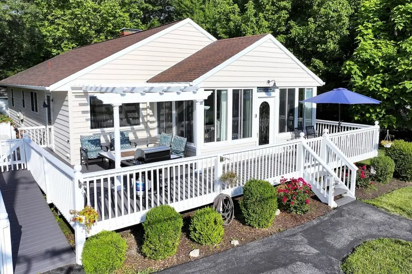Scenic Waterfront Retreat Close to Annapolis | Panoramic Bay/Bridge Views & Fenced-In Yard - Image 1