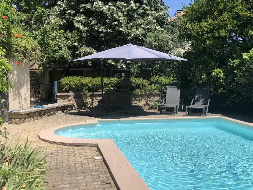 CHARMING HOUSE WITH POOL.... IN A GREEN SETTING, NEAR UZES. - Image 1