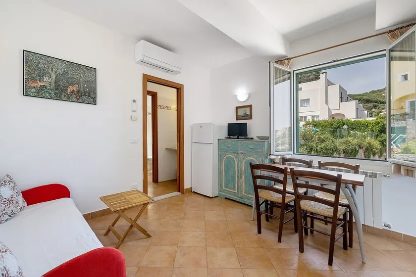 Apartment 'La Realidad 7' with Shared Pool, Wi-Fi and Air Conditioning - Image 1