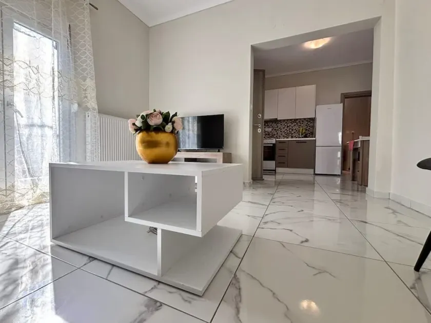 Elegant and Cozy Escape in Nikopoli Thessaloniki - Image 1