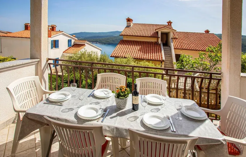 Superbe appartement de 2 chambres à Rabac - Image 1