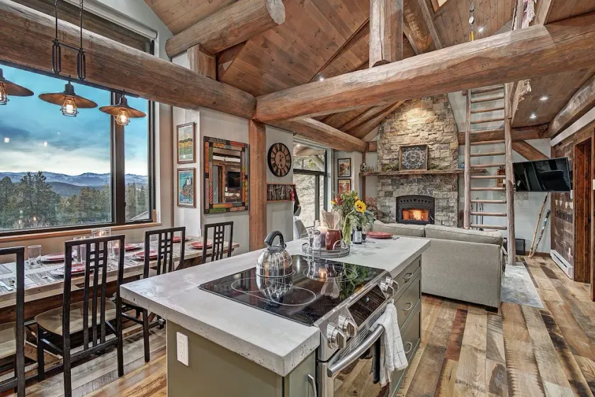 Skyrun 2 Bedroom Cabin by RedAwning - Image 1