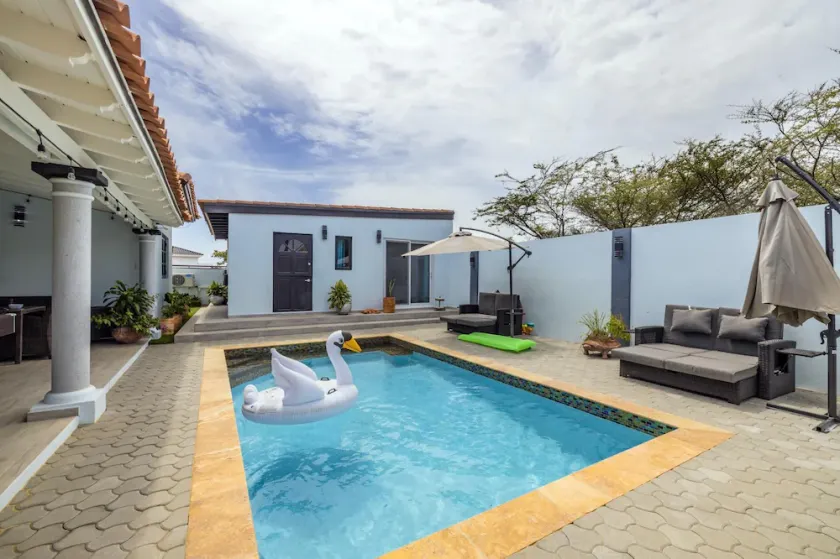4BR4BA Private Pool,Sauna, Putt-Putt & Fire Place - Image 1