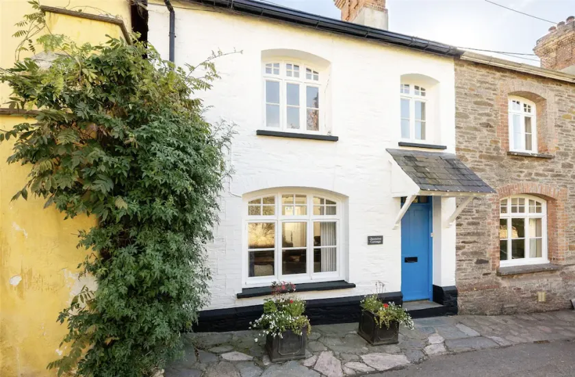 Stunning Thurlestone Cottage Devon - Image 1