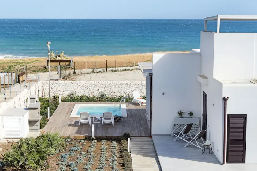 Seafront villa with pool near Syracuse, Sicily - Timo - 6 pax - Image 1