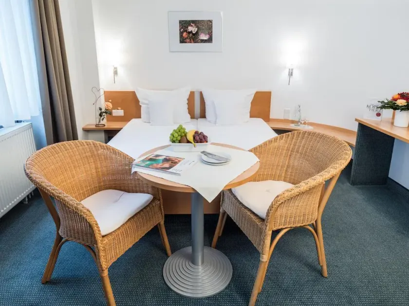 euvea Freizeit- und Tagungshotel - Image 1