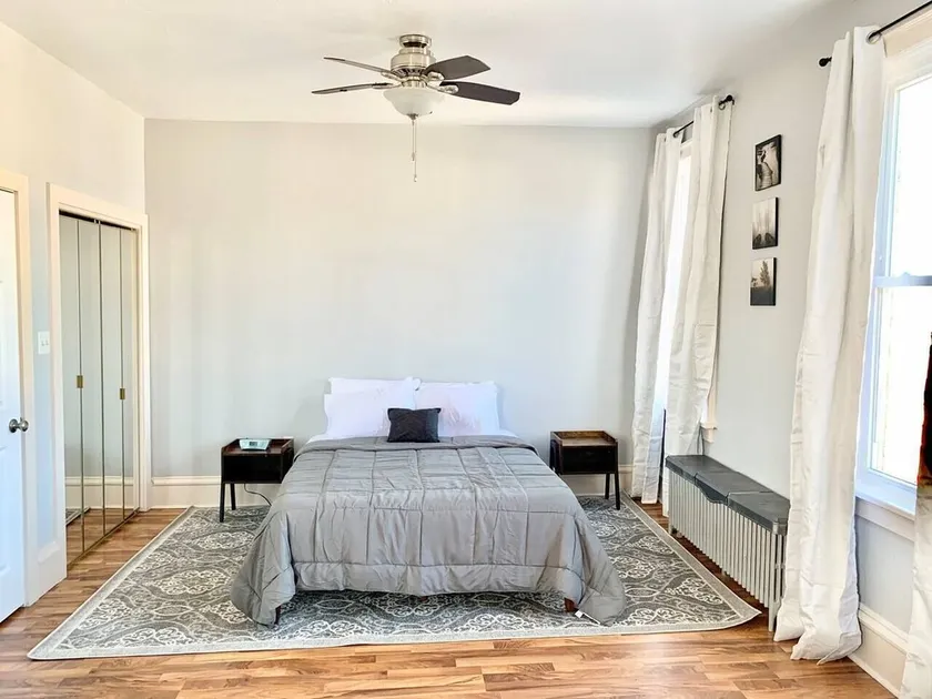 LG Lofts - 2 bedroom unit in Kiel close to Road America Elkhart Lake - Image 1