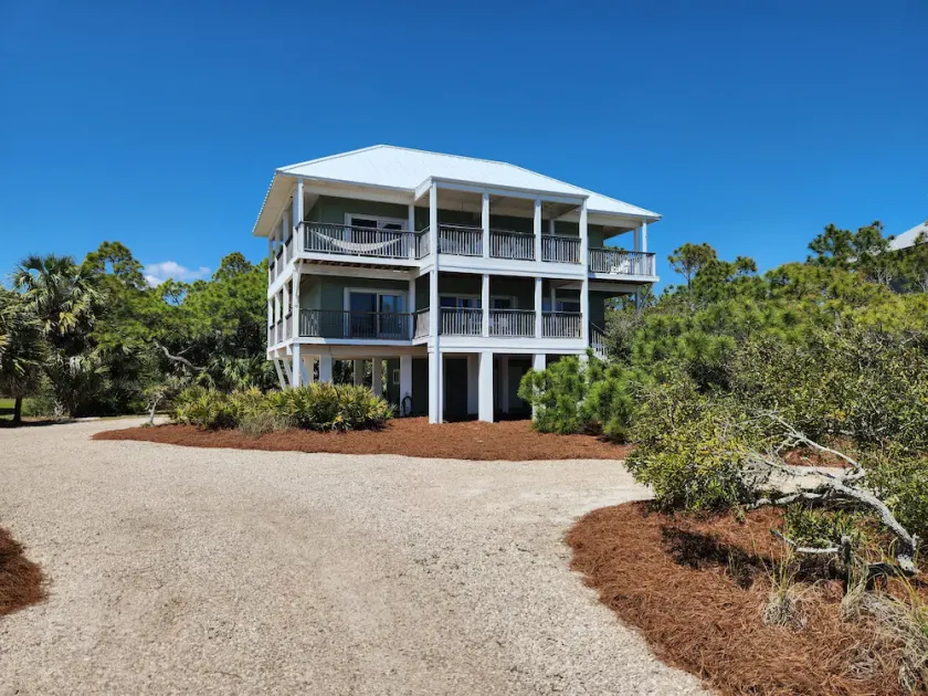 LES VACANCES INOUBLIABLES DE VOTRE FAMILLE VOUS ATTENDENT AU BEACHWALKER COTTAGE! - Image 1