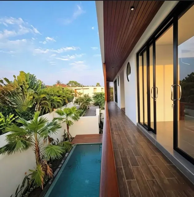 Hey-Sola Bali ,3BR Luxury Private Villa Near Canggu - Image 1
