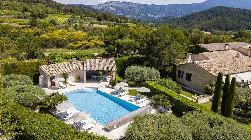 Smuk provencalsk bondegård, nær Mont-Ventoux, meget stor opvarmet pool, WIFI - Image 1