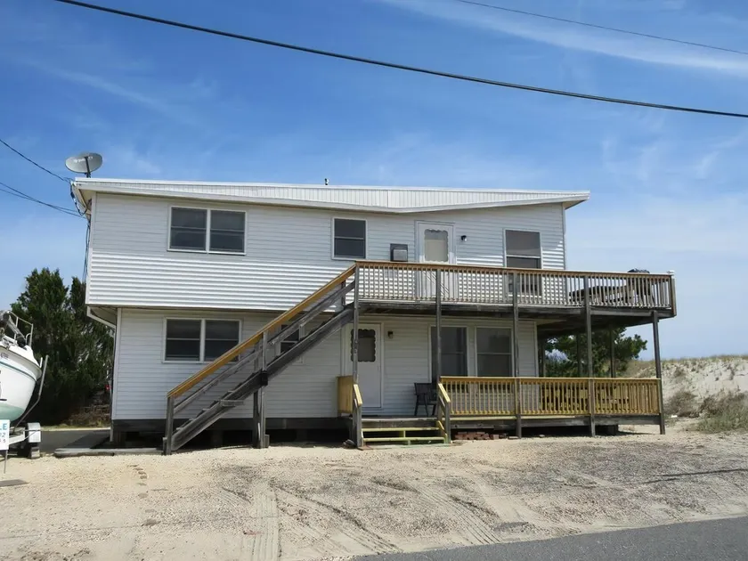 Ship Bottomocean front first floor duplex - Image 1