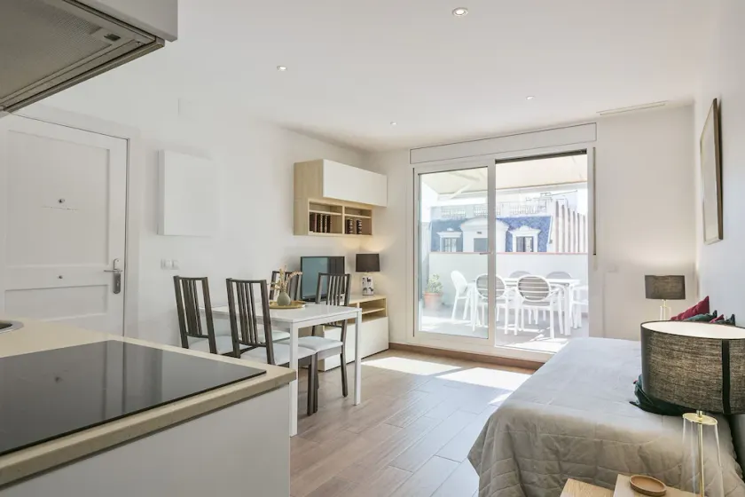 Romantique Grand Confort Penthouse avec terrasse dans le centre de Barcelone - Image 1