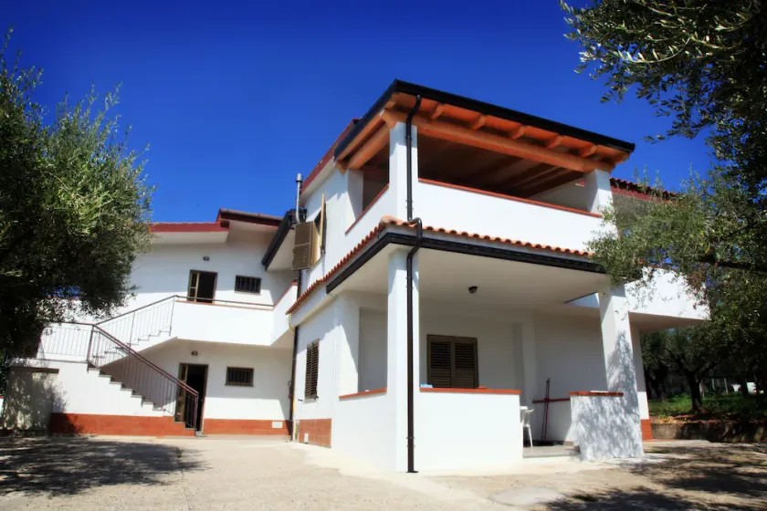 casas de vacaciones Sangeni - Apartamento n. 1, en la planta baja con terraza - Image 1