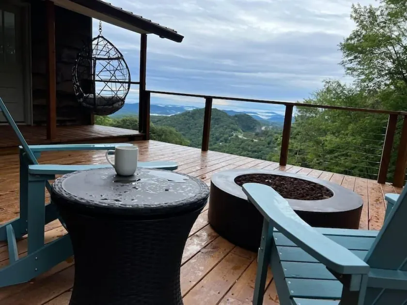 100 mile view, 2.5 miles to downtown Blowing Rock. - Image 1