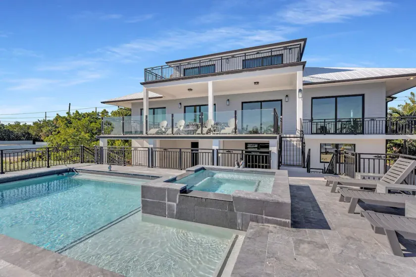 Oceanfront 5BR | Pool, Beach & Atlantic Views - Image 1
