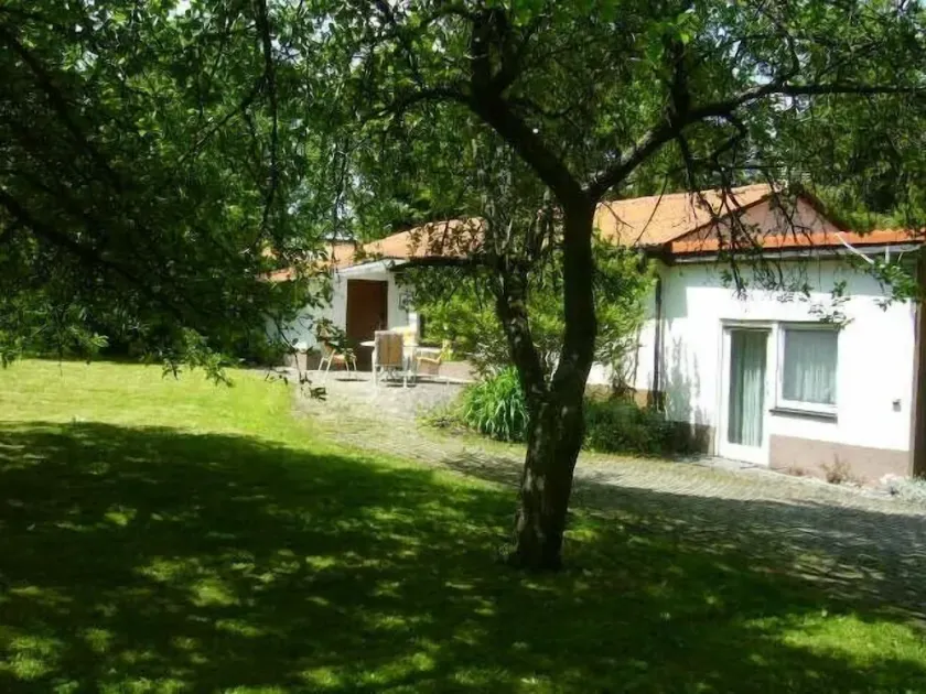 Bisingen, idyllic detached house with garden, fenced, pets allowed - Image 1