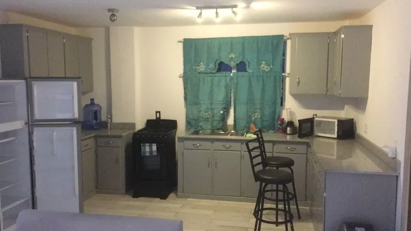 Gated community apt in residential area - Image 1