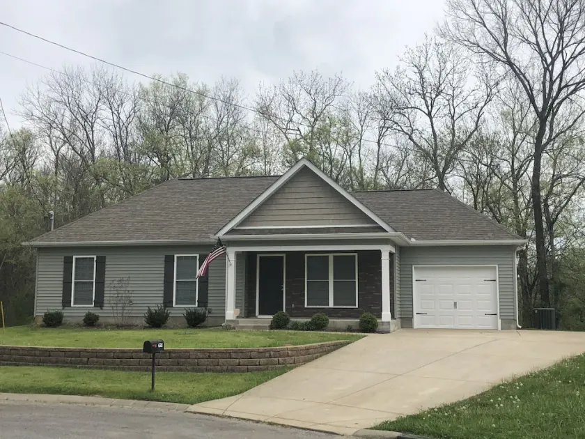 Fall Creek Cottage - Near I-840 and minutes to Superspeedway and Siegel Soccer. - Image 1